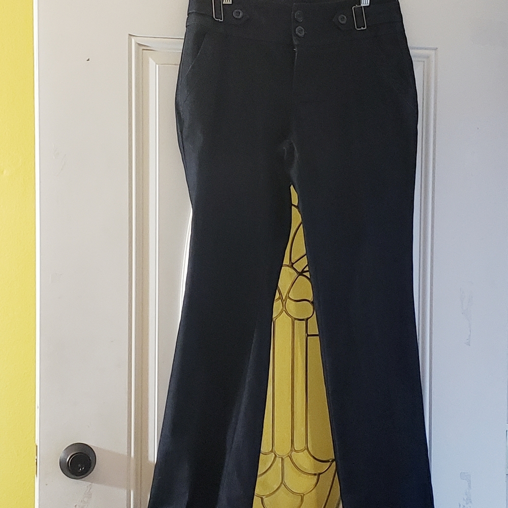 N62 women's Signature fit trouser size 8  blue color